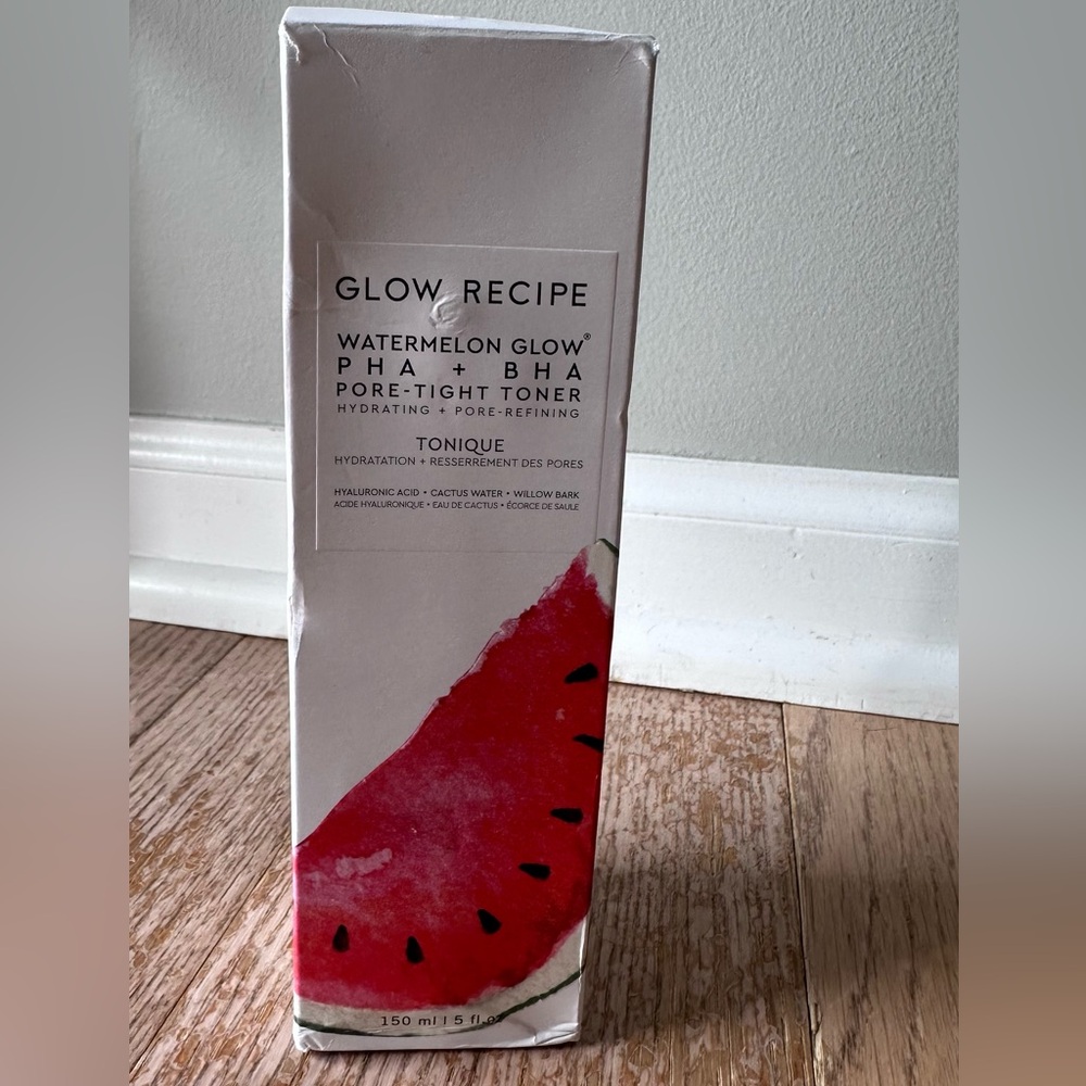 Glow Recipe Watermelon Glow PHA + BHA Pore-Tight Toner 5. oz. / 150 mL. - Picture 3 of 4